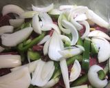 A picture of step 2 of Crock Pot Steak.