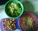 Foto langkah ke 1 dari resep Tumis sawi Putih, toge dan tempe pedas manis.
