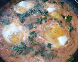 Foto del paso 5 de la receta: Huevos ahogados con verduras