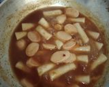 Foto langkah ke 2 dari resep Home made Tteokbokki.