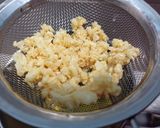 Foto langkah ke 2 dari resep Tumis Brokoli Jamur Wortel Bawang Putih.