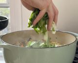 A picture of step 4 of Deconstructed Wonton Soup.