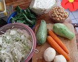 Foto del paso 1 de la receta: Sopa de verdura con pollo
