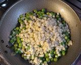 Foto del paso 3 de la receta: Ensalada de arvejas a la clara de huevo con fideos dedalitos