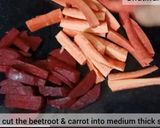 A picture of step 2 of Beetroot Carrot Kanji Vada.