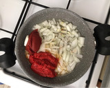 A picture of step 2 of Kısır (Fine Bulghur Salad).