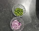 A picture of step 3 of Instant poha uttapam.