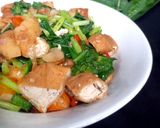 Foto langkah ke 3 dari resep Cah Sawi Tahu Sumedang.