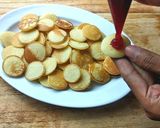 Foto langkah ke 6 dari resep Pancake Mini Takaran Sendok.