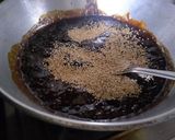A picture of step 3 of Tilli Chikki.