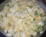 Foto del paso 4 de la receta: ENSALADA DE PAPAS HUEVO Y PEREJIL. Fácil RICO IDEAL PARA ACOMPAÑ
