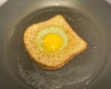 Foto del paso 2 de la receta: Huevo en canasta