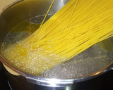 Foto del paso 3 de la receta: Spaghetti con pesto de pistachos