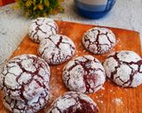 Foto langkah ke 6 dari resep Red Velvet Crinkle Cookies.