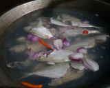 Foto langkah ke 3 dari resep Rebusan Ikan Selar.