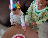 Foto langkah ke 10 dari resep Red Velvet Birthday Cake Simple Anti Gagal.