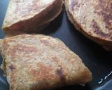 A picture of step 5 of Triangle Roti Pizza.