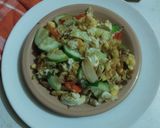 Foto langkah ke 3 dari resep Tumis Kol Timun Telur.