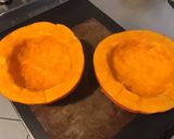 Une image de l'étape 4 de Potimarron farci aux poireaux bouillon d épices et cheddar.
