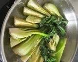 Foto del paso 2 de la receta: Pak choi salteadas con salsa de ostras