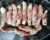 Foto del paso 3 de la receta: Palitos de pollo con bacon y salsa gorgonzola