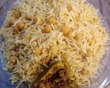 A picture of step 8 of Chana pulao.