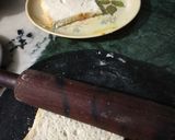 A picture of step 2 of Bread Somosa.