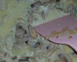 Foto langkah ke 3 dari resep Spaghetti Saus Cream Ayam Jamur.