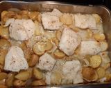 Foto del paso 8 de la receta Bacalao con patatas, cebolla y vino blanco