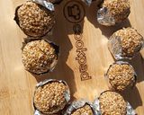 A picture of step 7 of Till k laddoo.