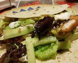 Foto del paso 6 de la receta Fajita con Ensalada, Pollo rebozado, Pepino, Aguacate y Queso Crema