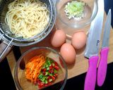 Foto langkah ke 1 dari resep Pasta Frittata.