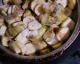 कच्चे केले की सब्जी (Kachhe kele ki sabzi recipe in hindi) रेसिपी चरण 3 फोटो