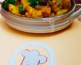 A picture of step 5 of Aloo gravy.