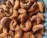 A picture of step 5 of Maida kaju.