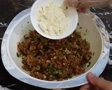 A picture of step 4 of Kachay Qeemay ke kebab.