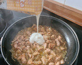 Foto del paso 2 de la receta: Macarrones en salsa de salmón