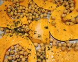 Foto del passaggio 1 della ricetta Zucca e ceci zero sbatti