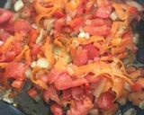 Foto del paso 2 de la receta: Cazuela de calamar con arroz en salsa roja