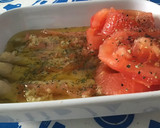 Foto del paso 2 de la receta: Espárragos rellenos de salmón ahumado al aceite de trufa blanca