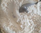 A picture of step 3 of Plum cake.