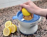 Foto del paso 1 de la receta: Tarta de limón con galletas