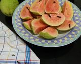 Foto langkah ke 1 dari resep Setup Jambu Biji.