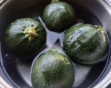 Foto del paso 1 de la receta: Zapallito relleno carne-champiñón