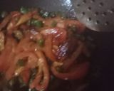 बची पूरी के नूडल्स (Puri Noodles Recipe In Hindi) रेसिपी चरण 2 फोटो