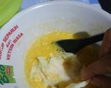 Foto langkah ke 4 dari resep Kol goreng lapis telur.