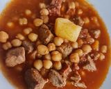Foto del paso 5 de la receta: Potaje Ibérico con Garbanzos. 🥩🫑🧅