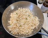 A picture of step 4 of Nasi goreng (Indonesian stir-fried rice).