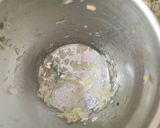 A picture of step 3 of Prawn curry.