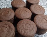 Foto del paso 7 de la receta: Galletitas de chocolate con sorpresa!